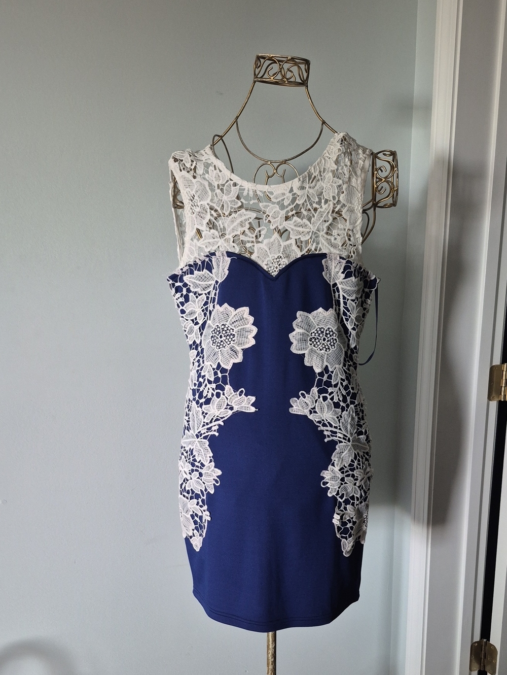 VENUS Navy Mini Dress with White Lace Accents